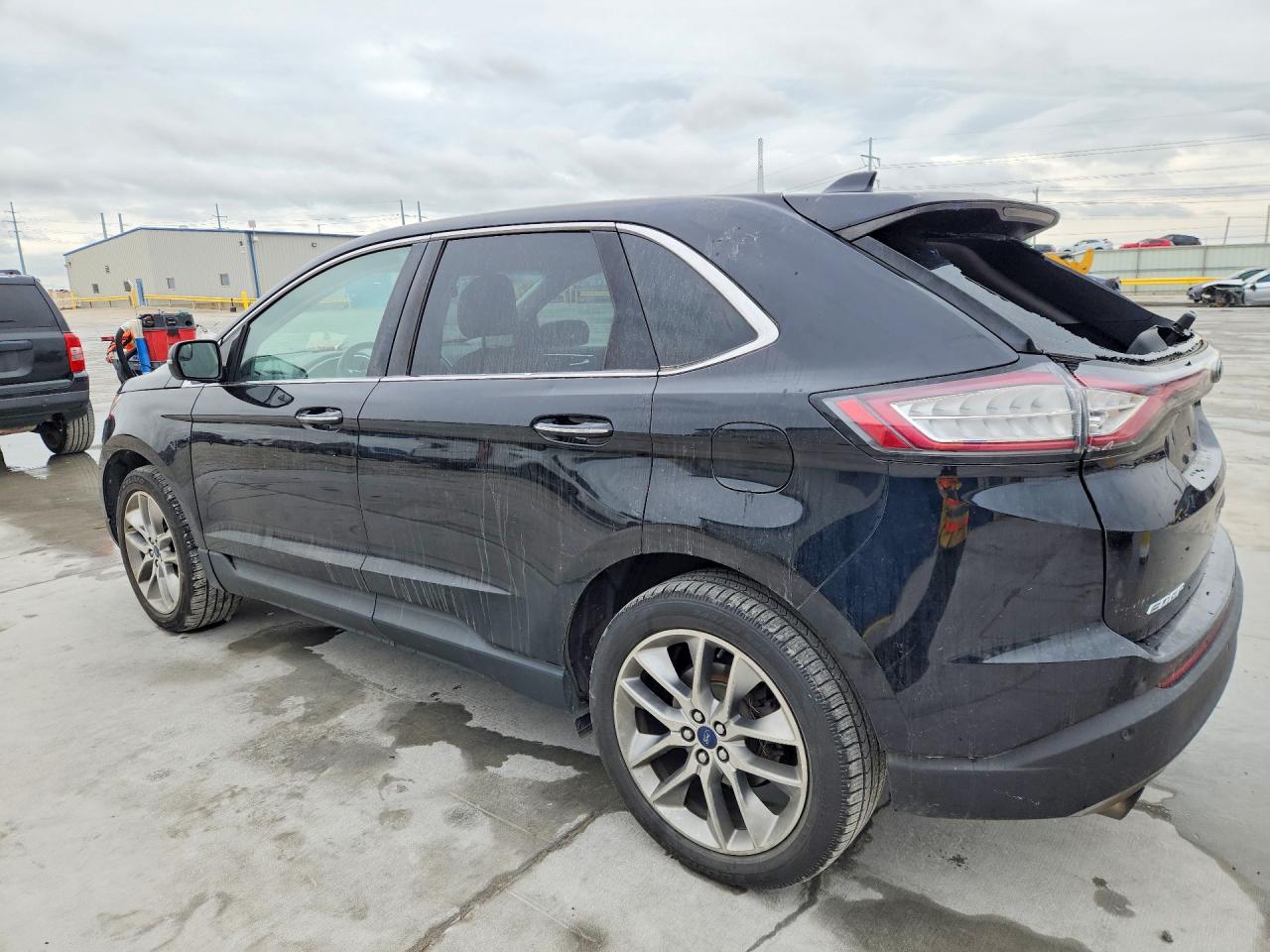 2018 Ford Edge VIN 2FMPK3K93JBC26647 photo 2
