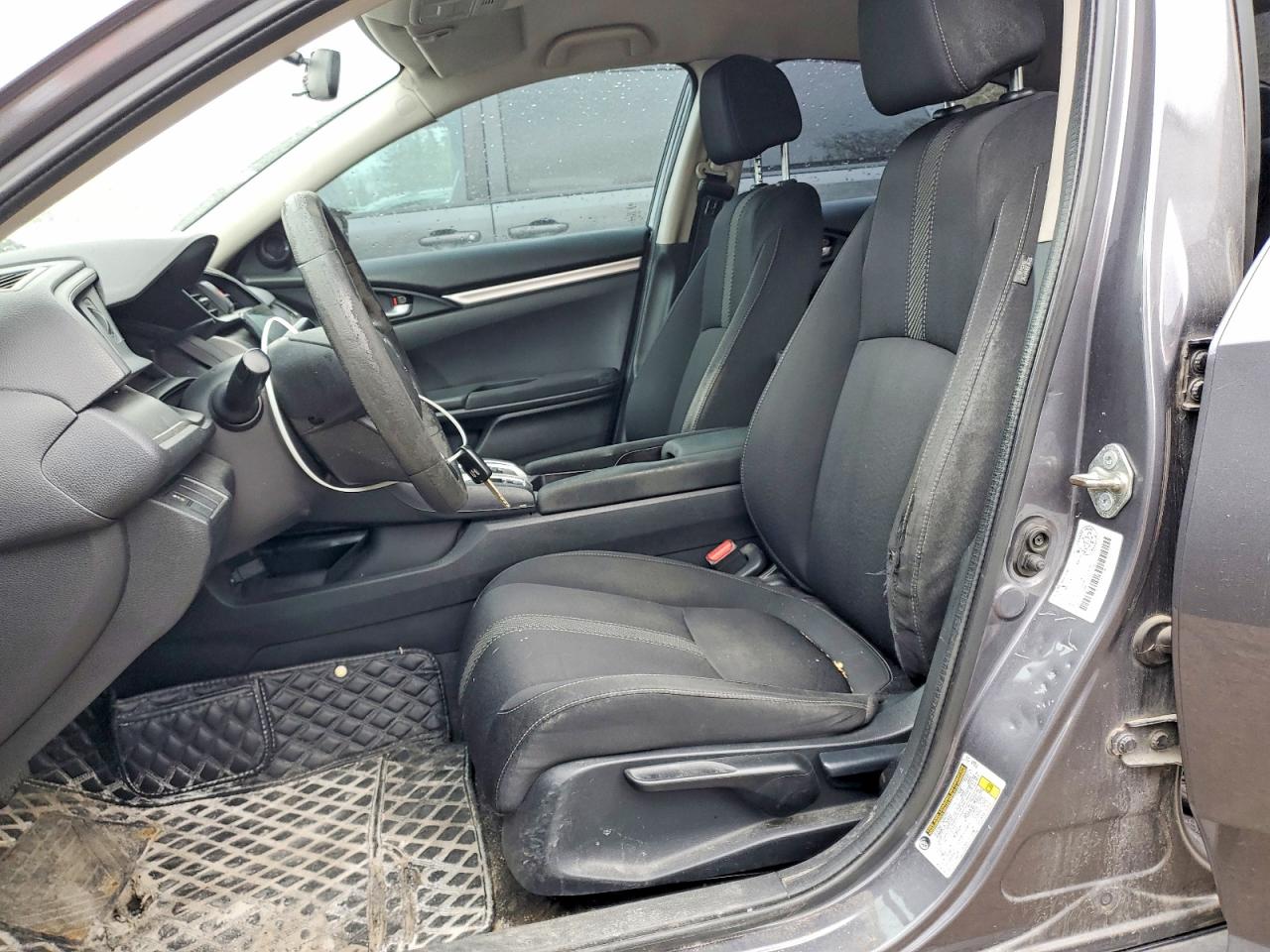 2017 Honda Civic VIN 2HGFC2F51HH015390 photo 7