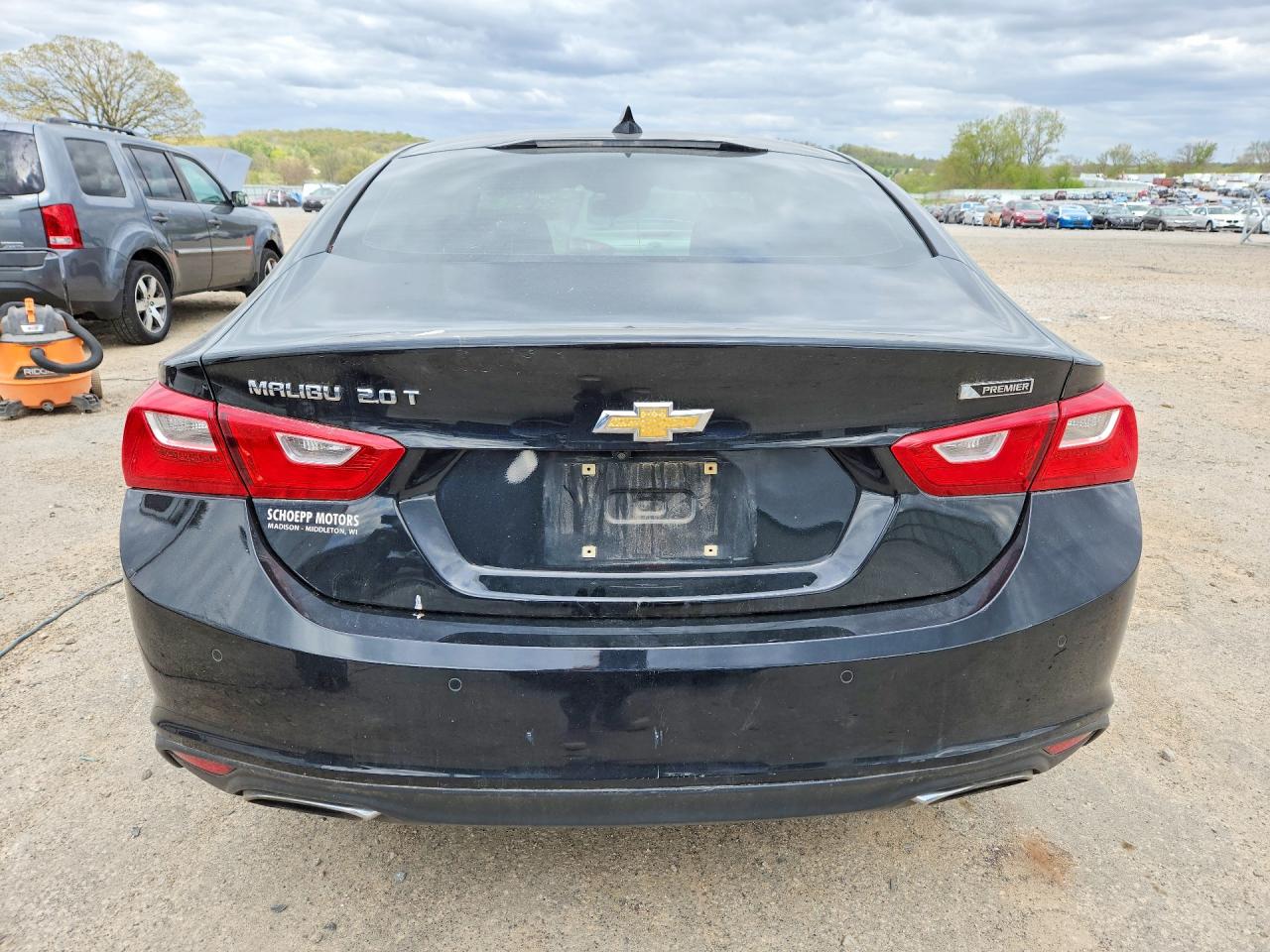 2017 Chev Malibu VIN 1G1ZH5SX7HF127871 photo 6