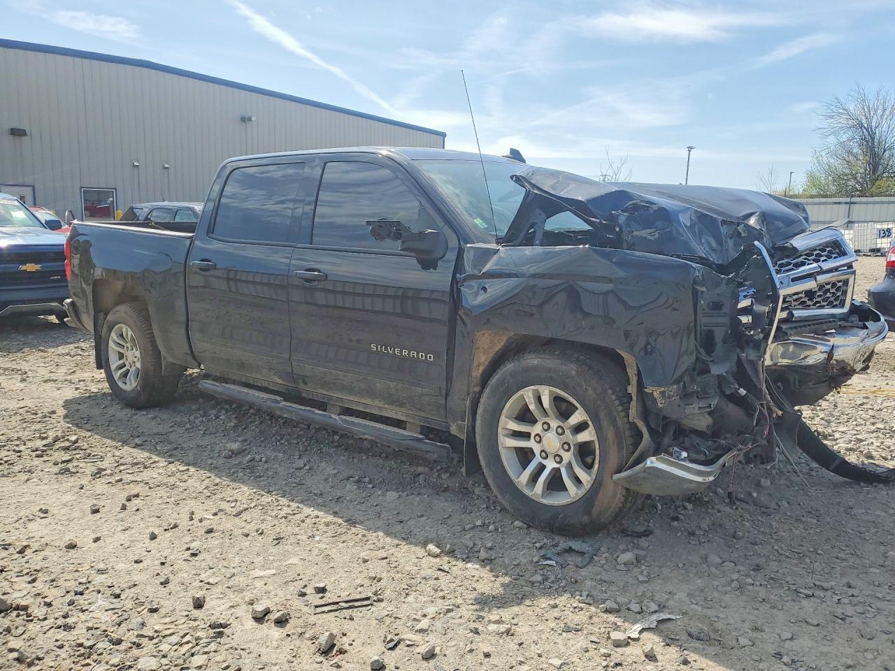 2015 Chevrolet All models VIN 3GCUKREC1FG311315 photo 4