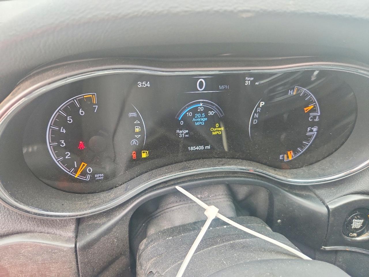 2018 Jeep Cherokee VIN 1C4RJFBG5JC308573 photo 9