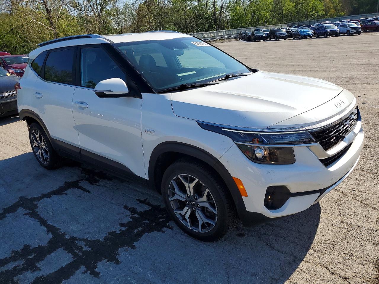 2022 KIA Seltos VIN KNDERCAA3N7344960 photo 4