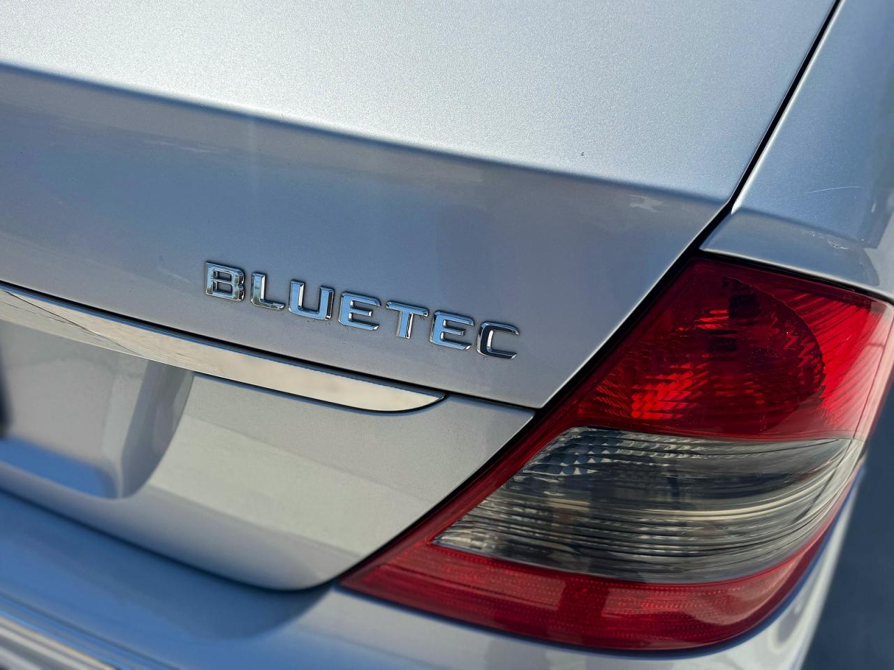 2008 Mercedes-Benz E-class VIN WDBUF22X08B194985 photo 11