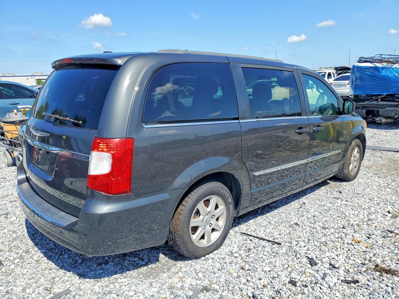 2012 Chrysler Minivan VIN 2C4RC1BG8CR362859 photo 3