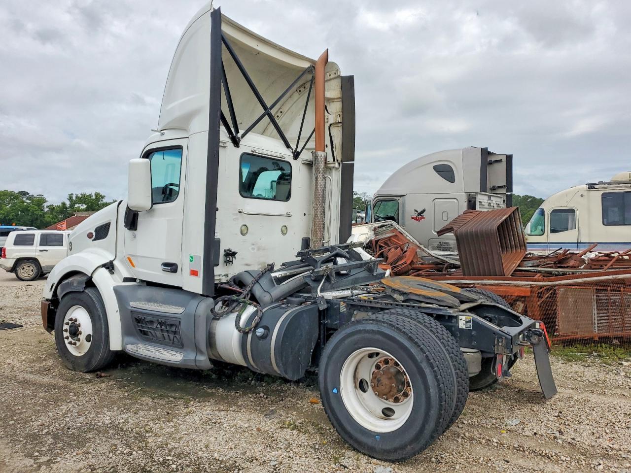 2017 PETERBILT All other VIN 1XPBA48X7HD428911 photo 3