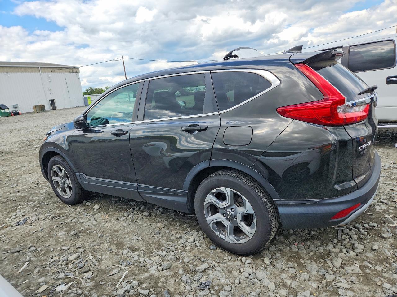 2017 Honda Crv VIN 2HKRW2H83HH630315 photo 2