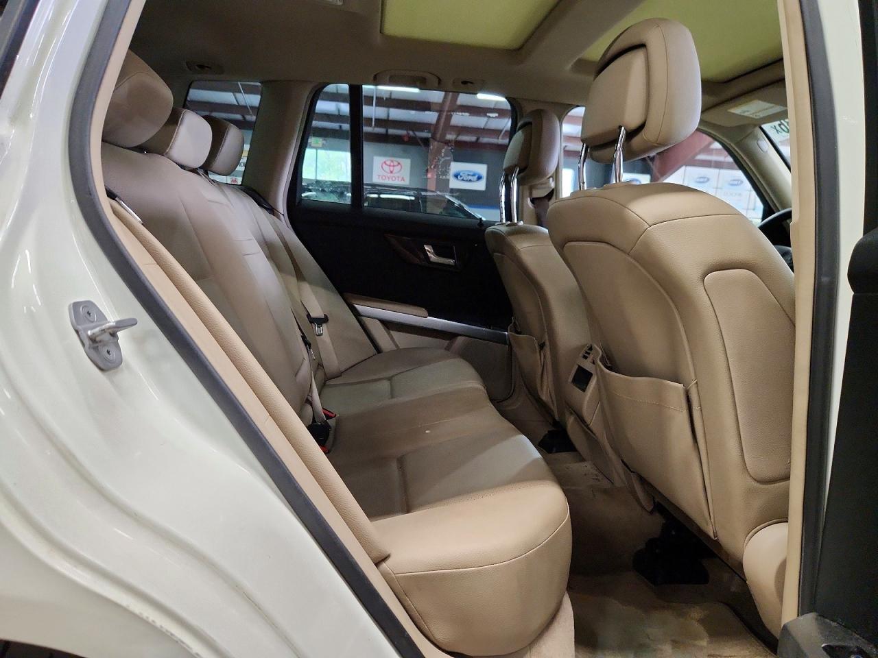 2011 MERCEDES Glk-class VIN WDCGG8HB7BF600460 photo 11