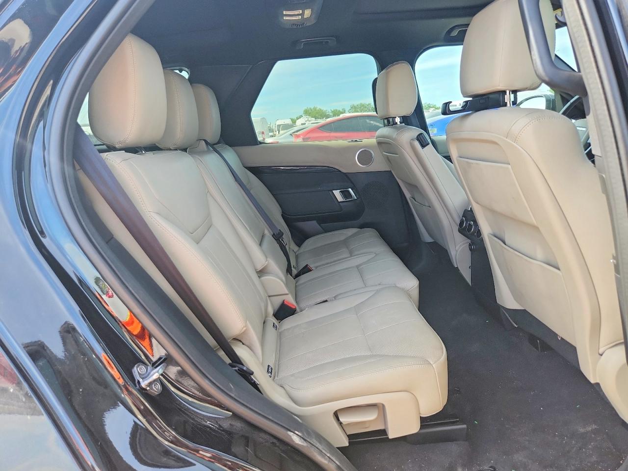 2019 Land Discovery VIN SALRG2RV9K2401530 photo 11