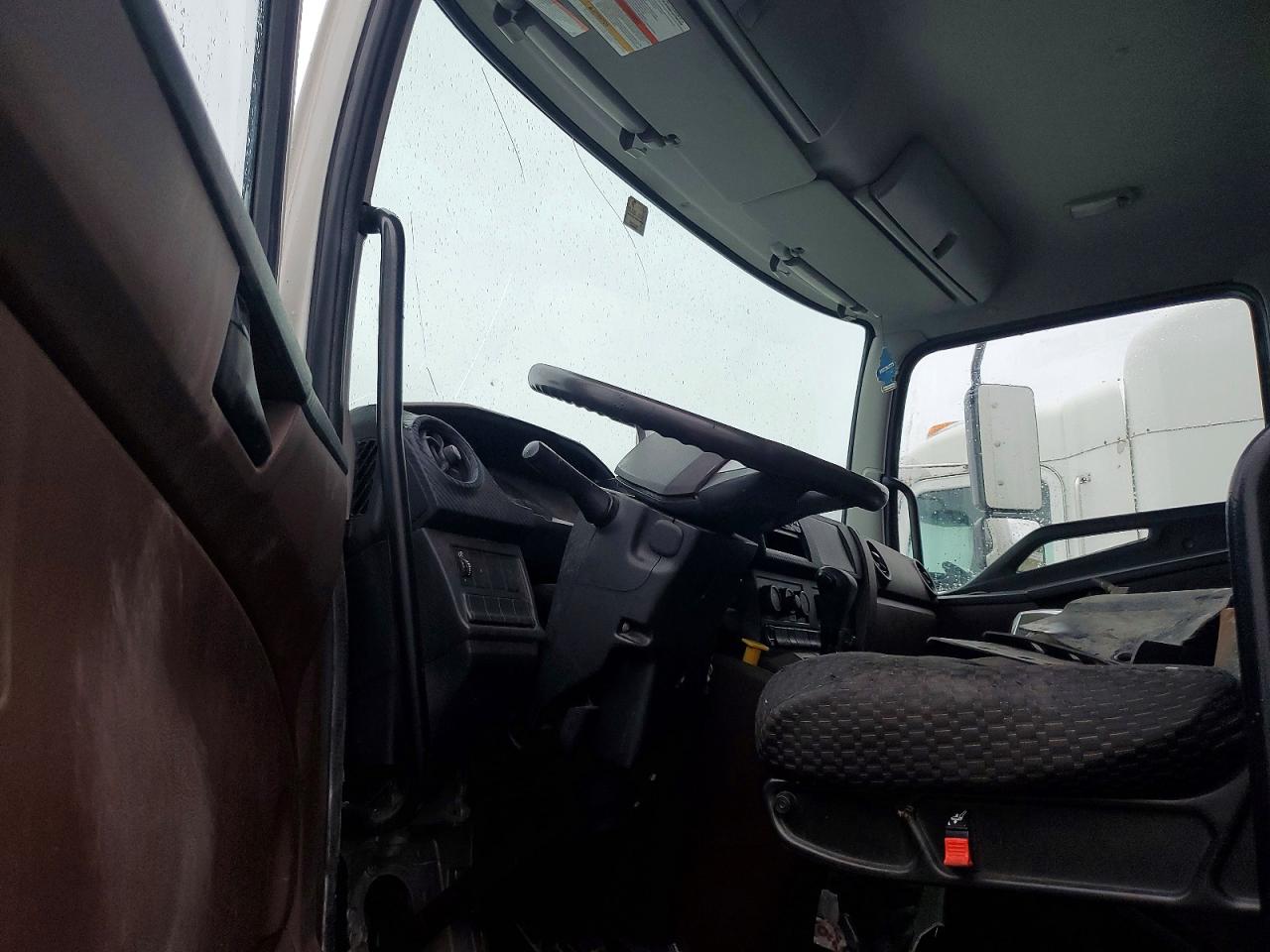 2021 HINO All other VIN 5PVNJ8AV4M5T50817 photo 8