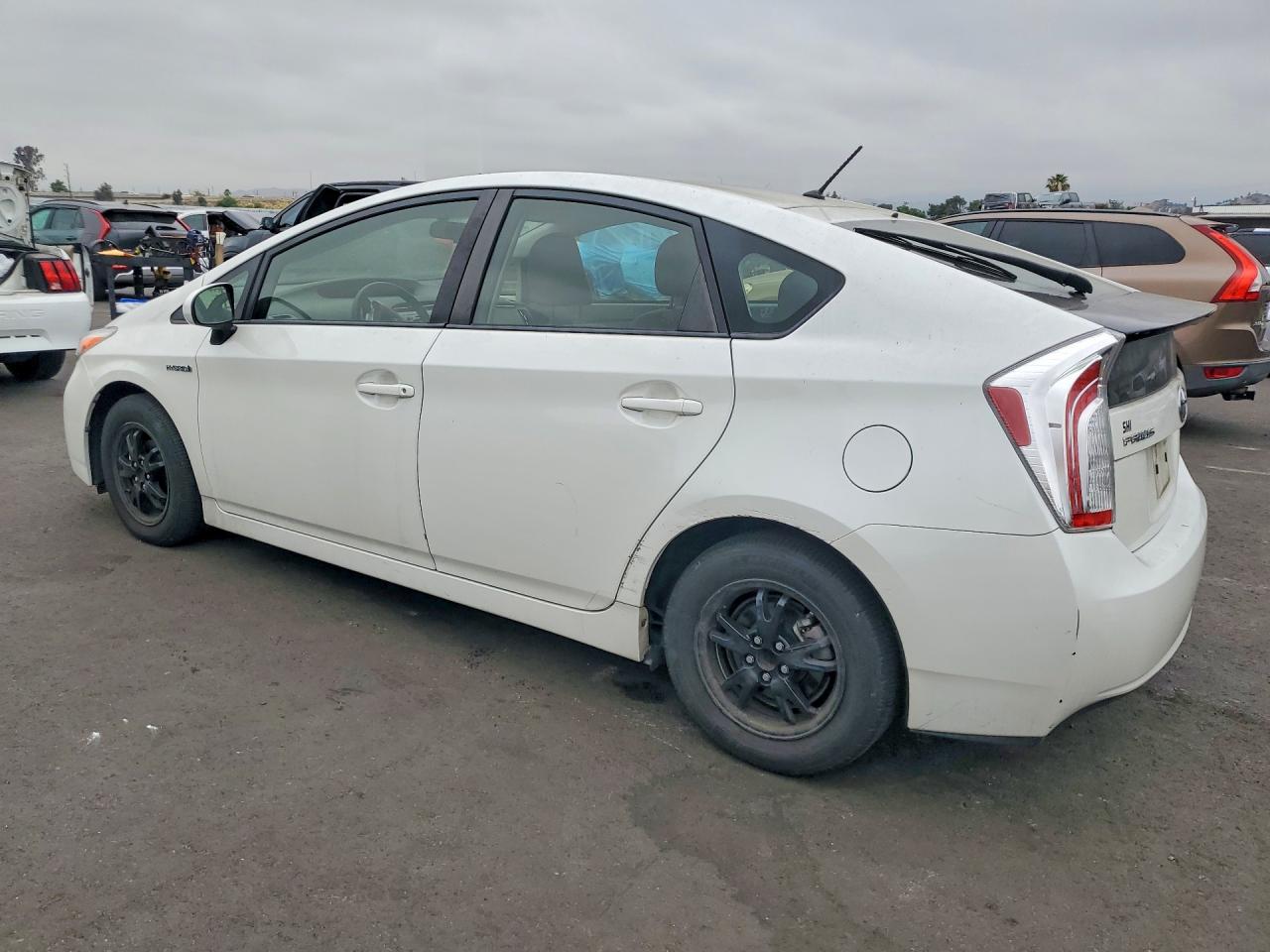 2015 TOYOTA Prius VIN JTDKN3DU6F1993502 photo 2