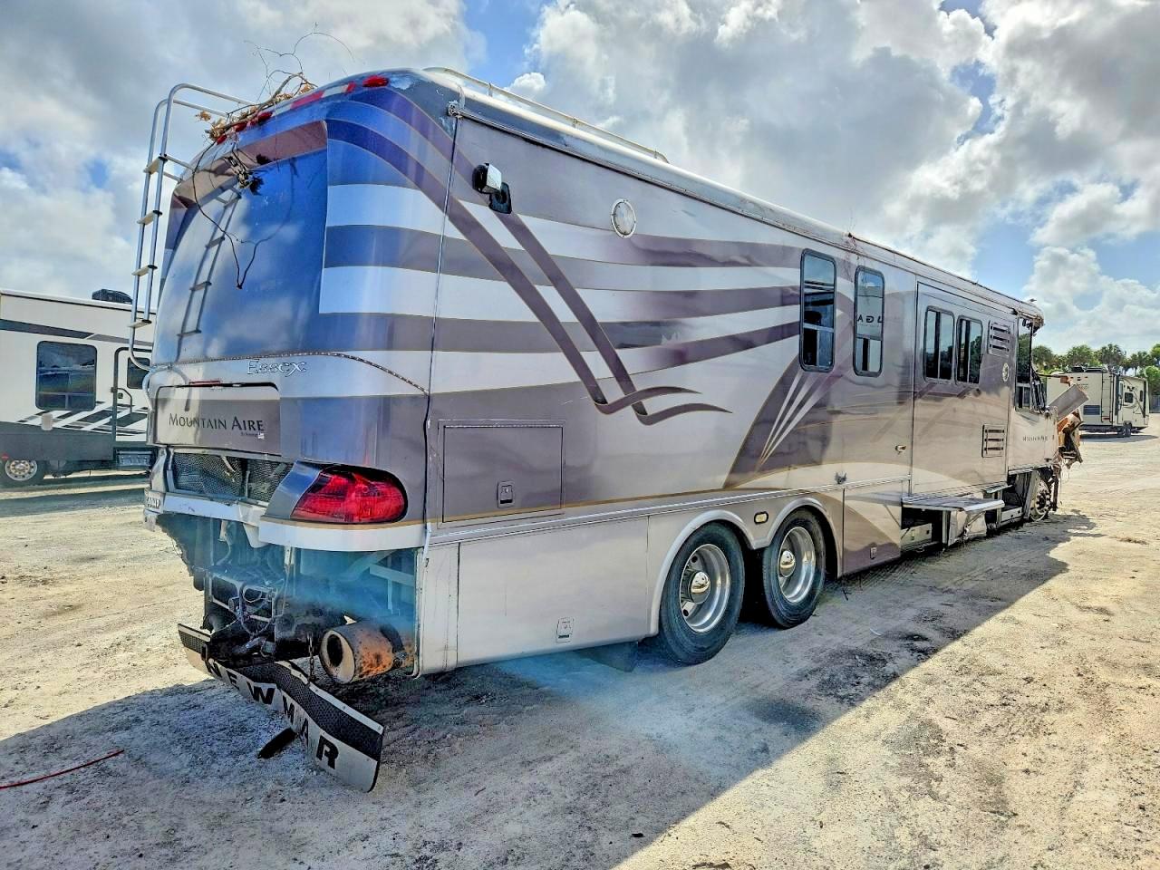 2002 SPARTAN All other VIN 4VZAT34952C040841 photo 4
