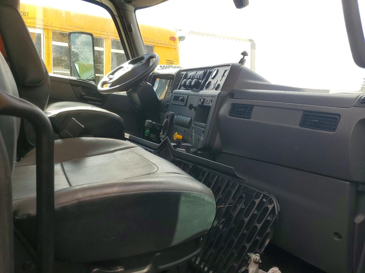 2024 International Mv607 VIN 3HAEUMML0RL718620 photo 7
