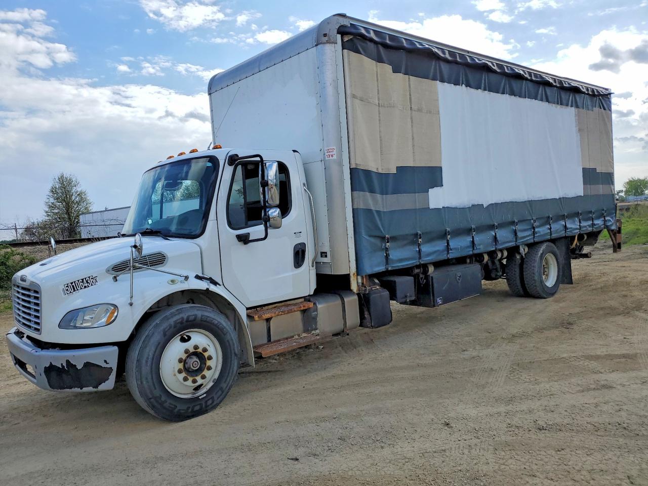 2017 FREIGHTLINER All other VIN 1FVACWDU8HHJD8619 photo 1
