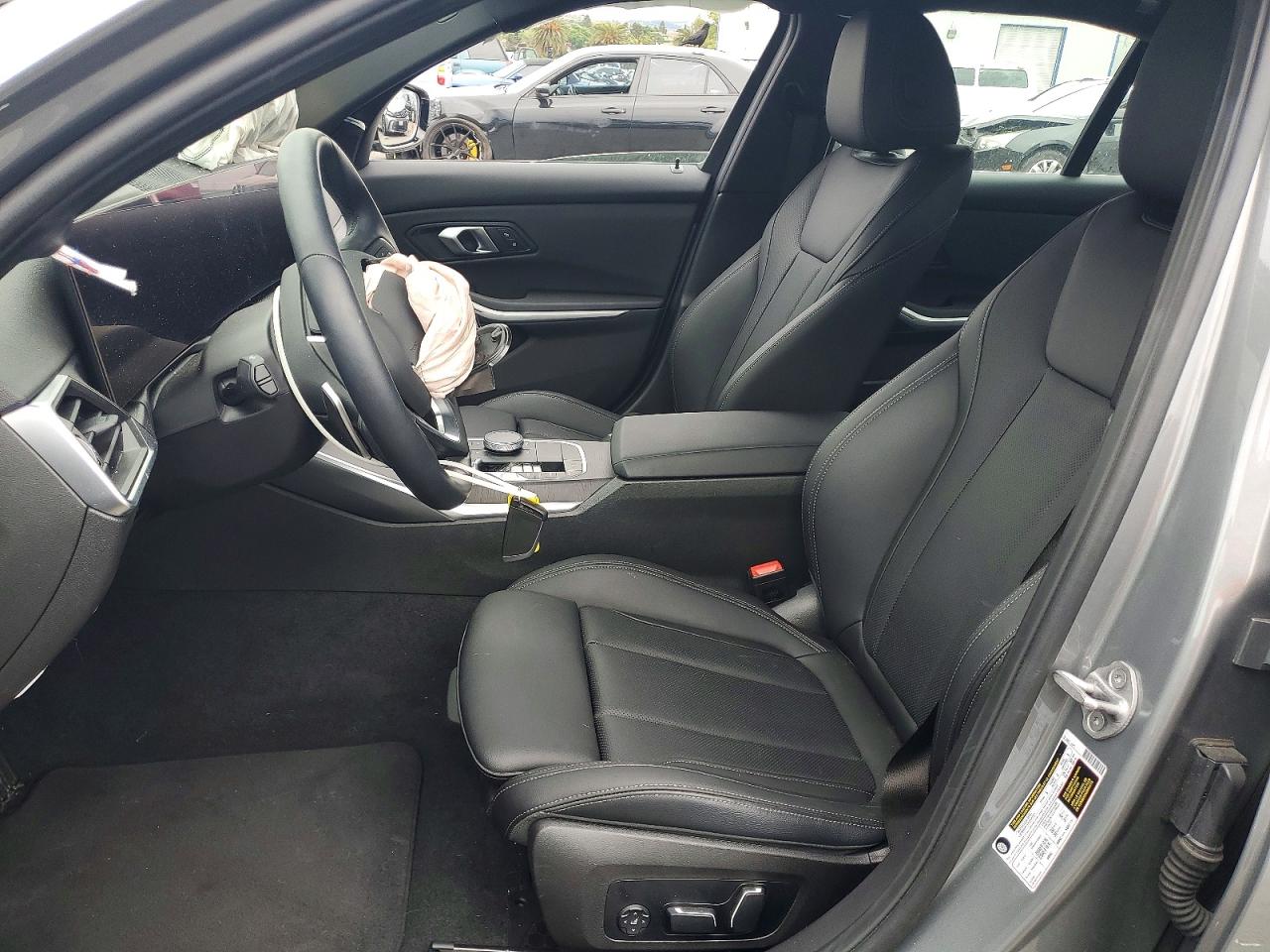 2024 BMW 3 series VIN 3MW69FF09R8E12525 photo 7