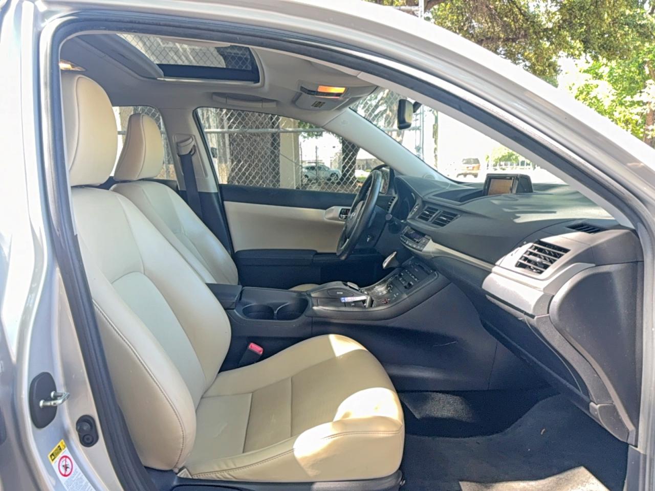 2011 Lexus Ct 200h pr VIN JTHKD5BH9B2028429 photo 5