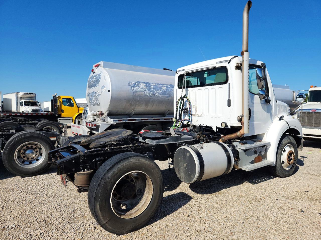 2015 FREIGHTLINER All other VIN 1FUBC5CY2FHGK0773 photo 4