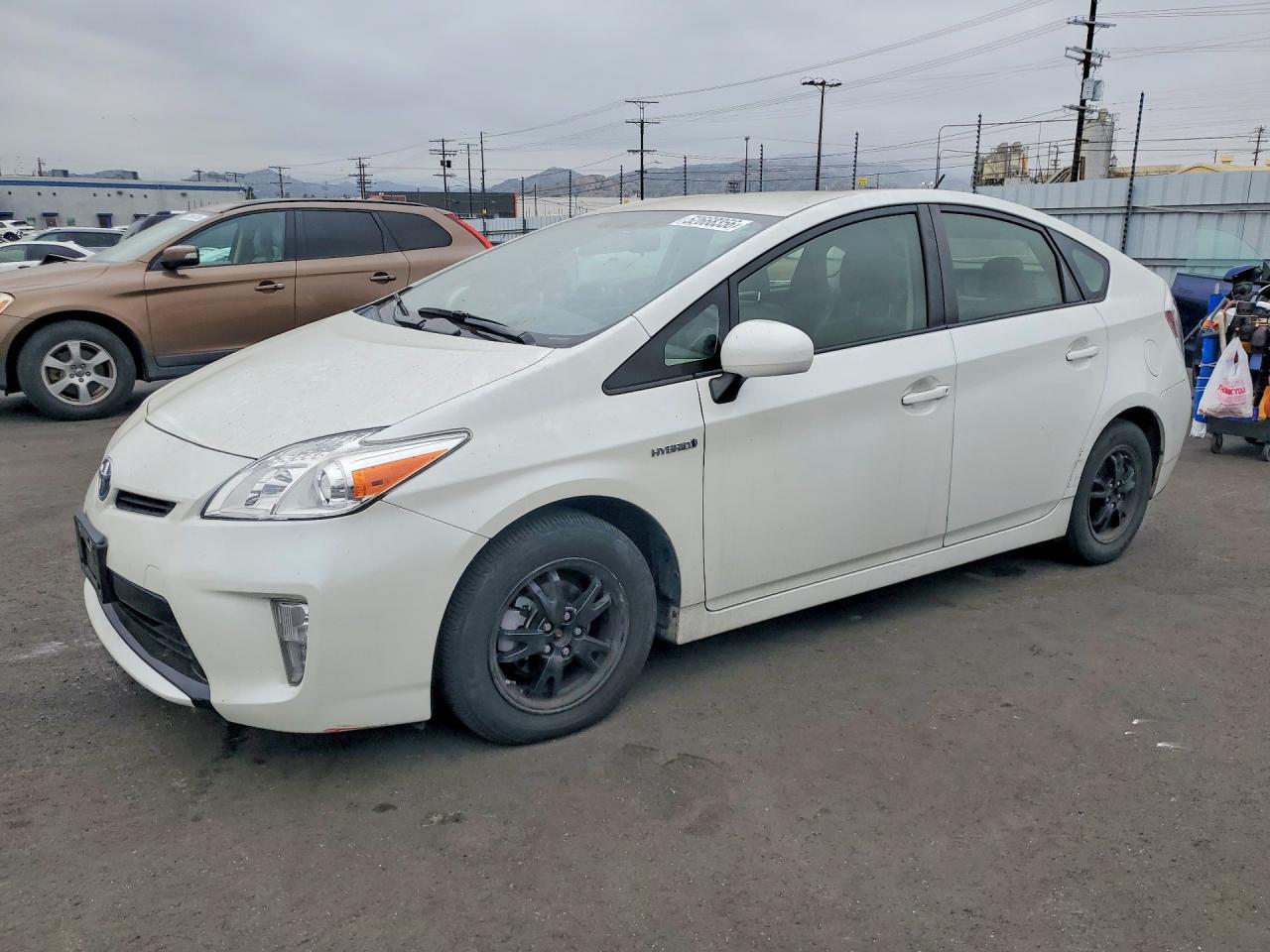 2015 TOYOTA Prius VIN JTDKN3DU6F1993502 photo 1
