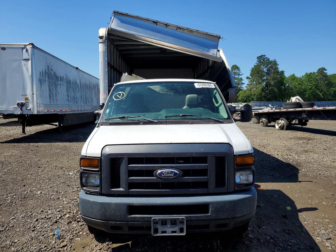 2016 Ford Econoline VIN 1FDWE3FL1GDC21314 photo 5