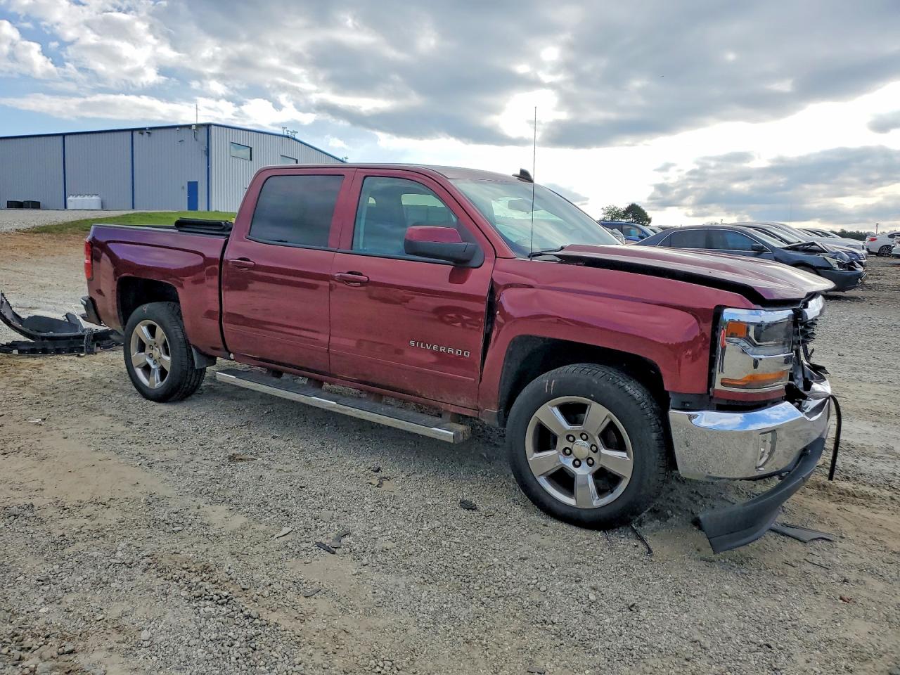 2017 CHEV Silverado VIN 3GCUKREC3HG157032 photo 4