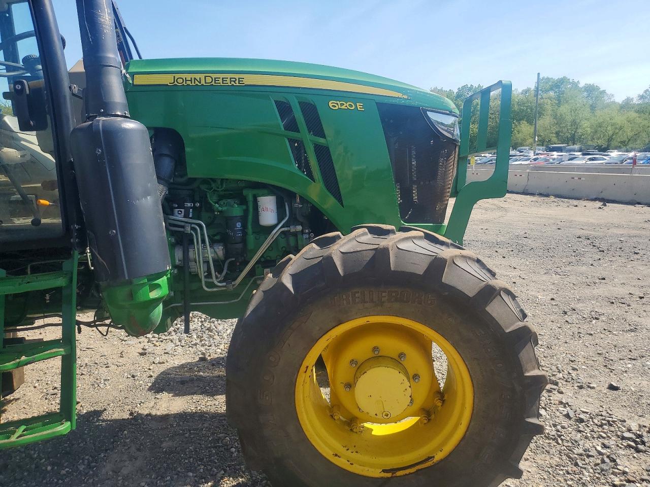 2016 JOHN Tractor VIN 1P06120ECG0001705 photo 5