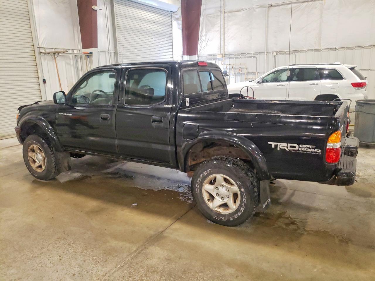 2002 Toyota Tacoma VIN 5TEHN72N72Z055649 photo 2
