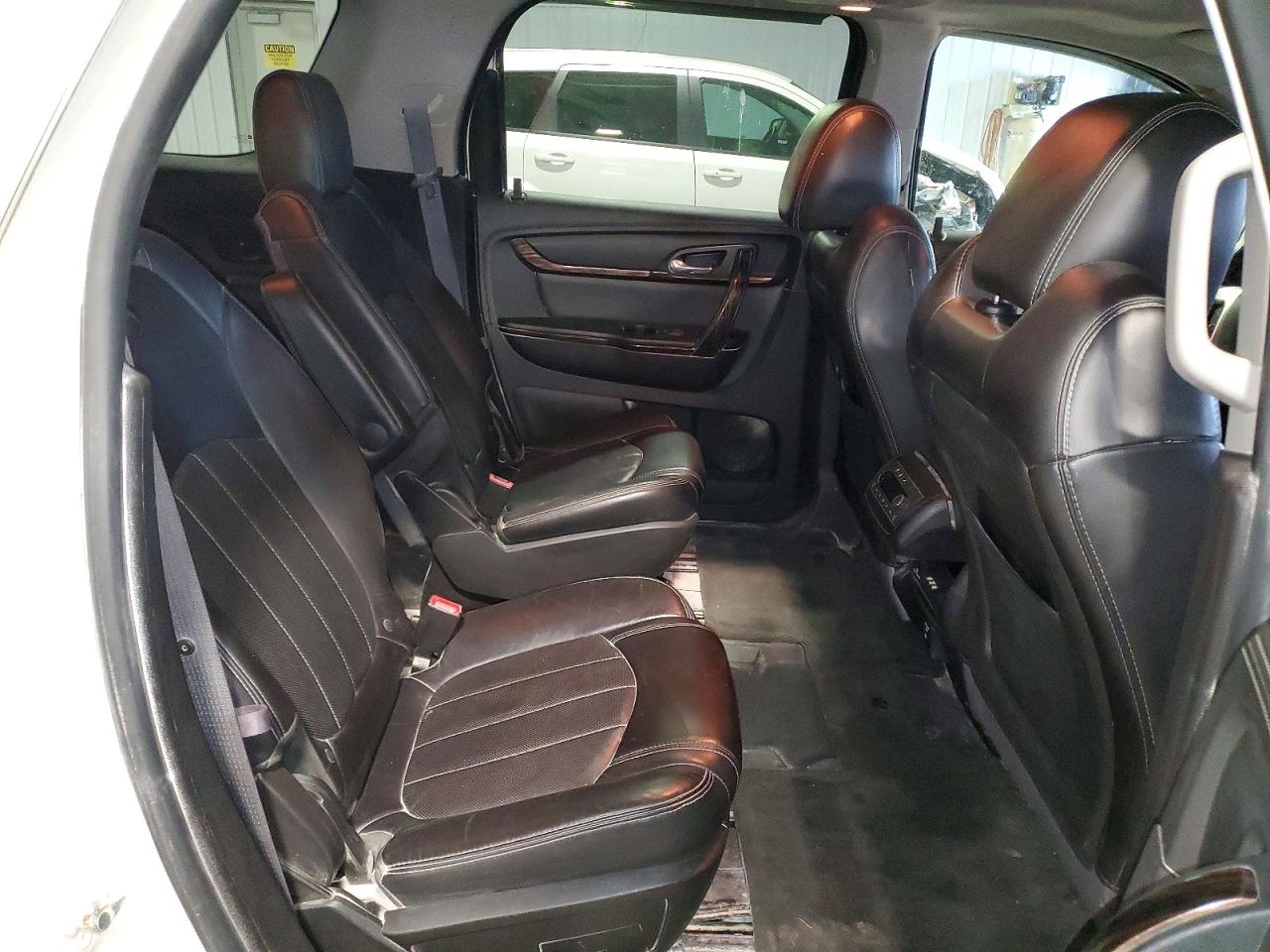 2014 GMC Acadia den VIN 1GKKVTKD4EJ252111 photo 11