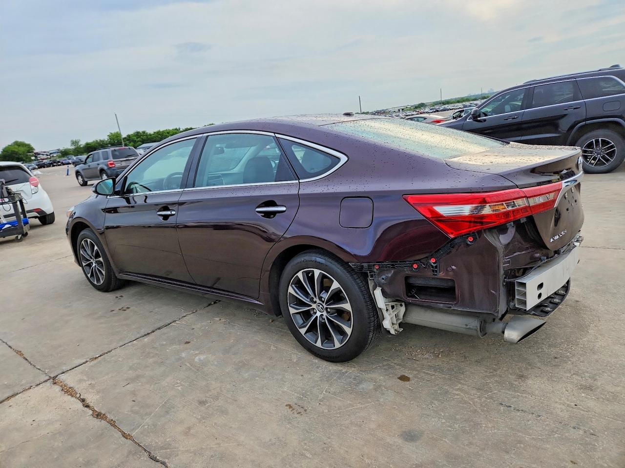 2016 Toyota Avalon VIN 4T1BK1EB3GU220671 photo 2