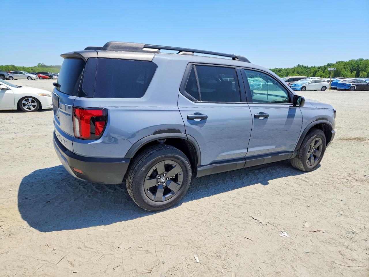 2026 Honda Passport VIN 5FNYF9H34TB018706 photo 3