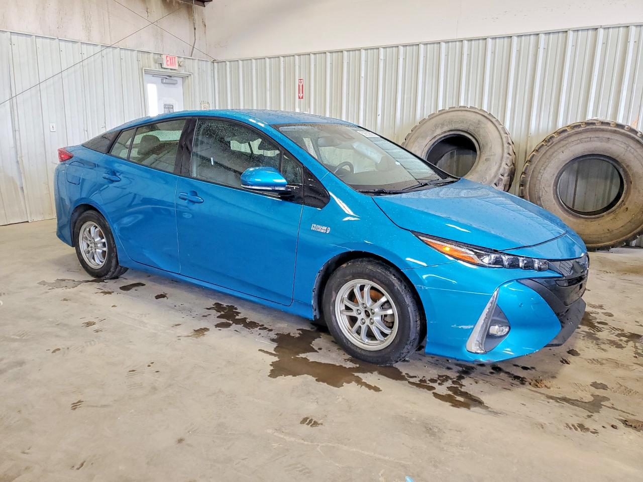 2018 Toyota Prius VIN JTDKARFP7J3074076 photo 4