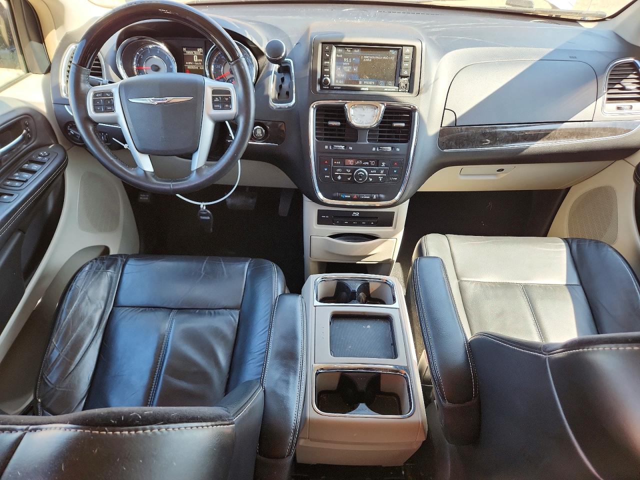 2015 Chrysler Minivan VIN 2C4RC1GG2FR506225 photo 8