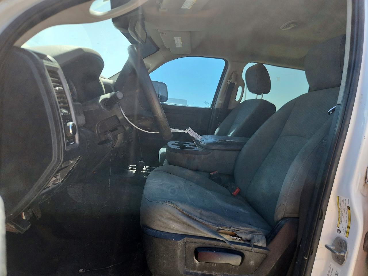 2014 Ram 3500 VIN 3C63RRGJ6EG255820 photo 7