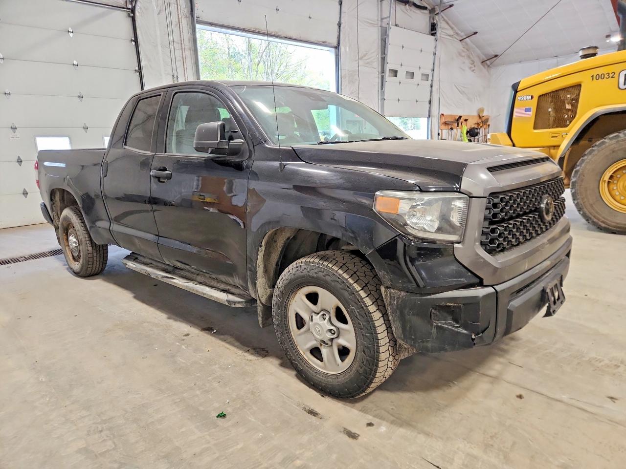 2019 Toyota Tundra VIN 5TFUM5F12KX083914 photo 4