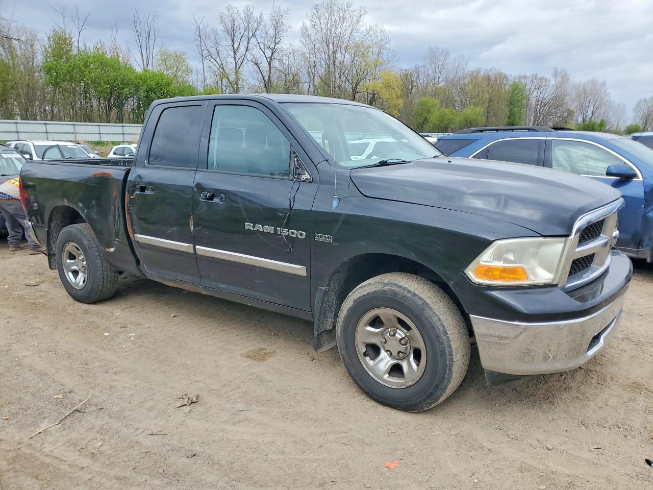 2011 Dodge Ram 1500 VIN 1D7RV1GT6BS509876 photo 4