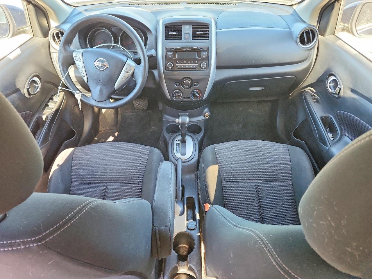2018 Nissan Versa VIN 3N1CN7AP8JL802399 photo 8