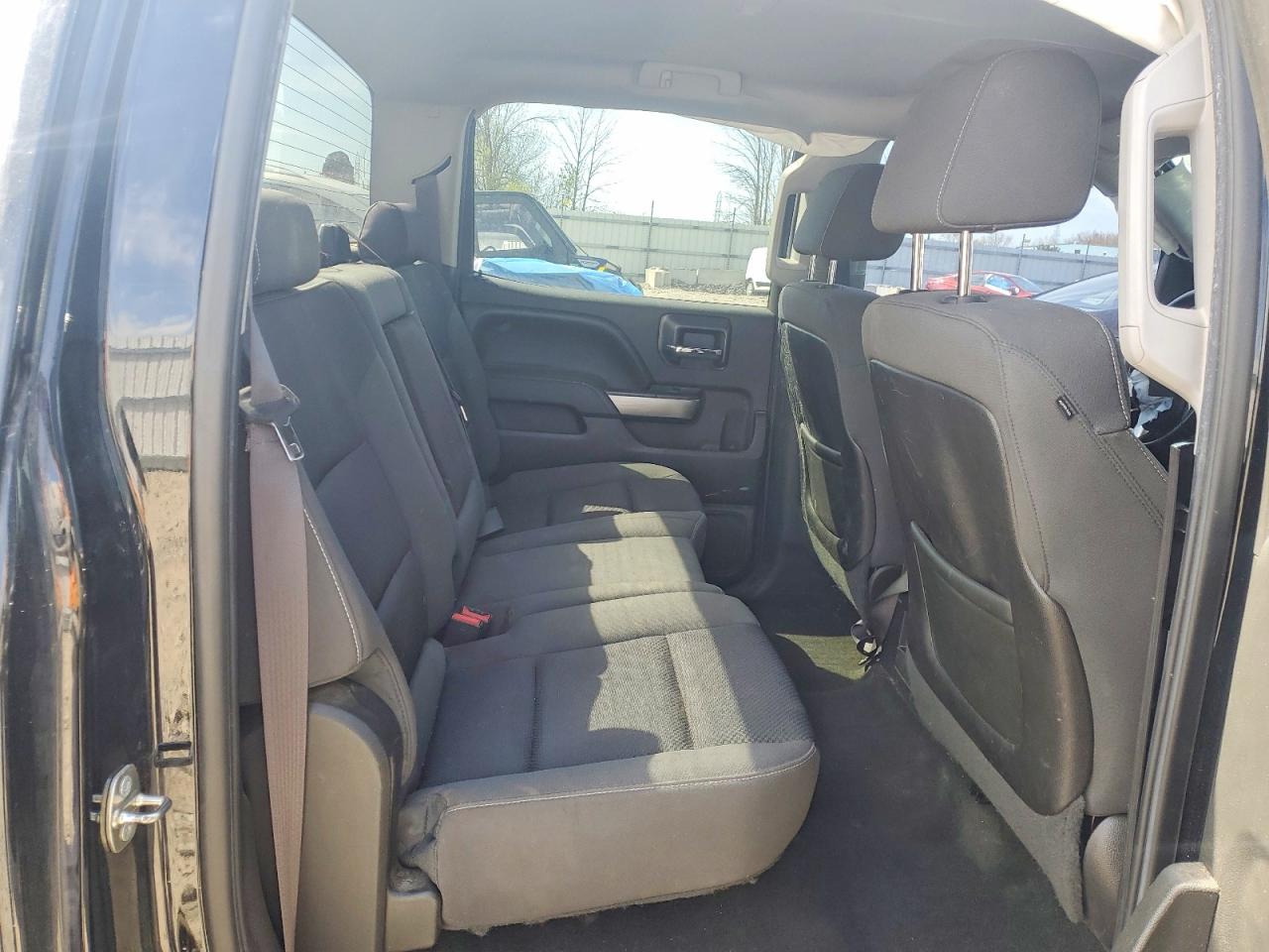 2015 Chevrolet All models VIN 3GCUKREC1FG311315 photo 10