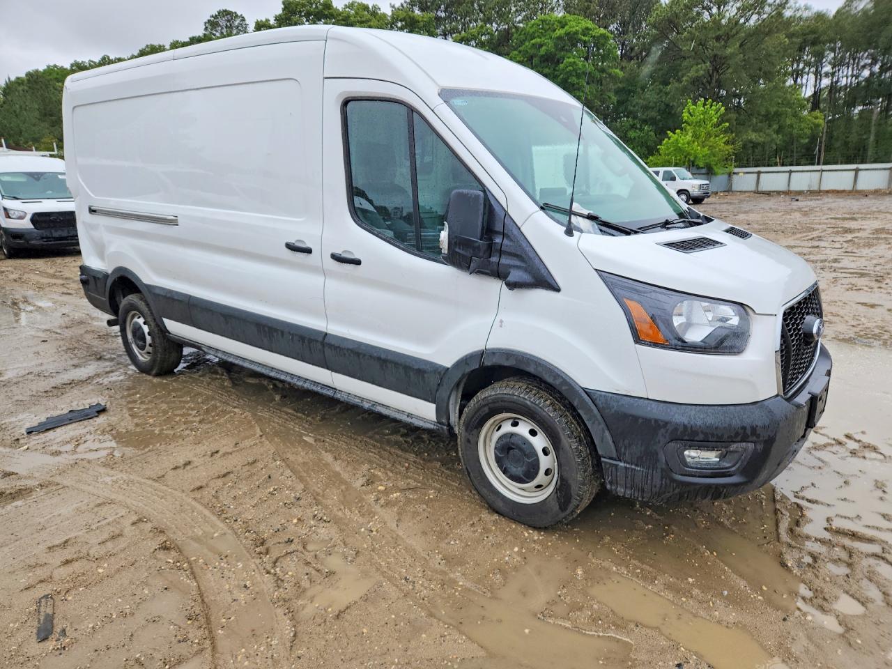 2024 Ford Transit VIN 1FTBR1C8XRKB17544 photo 4