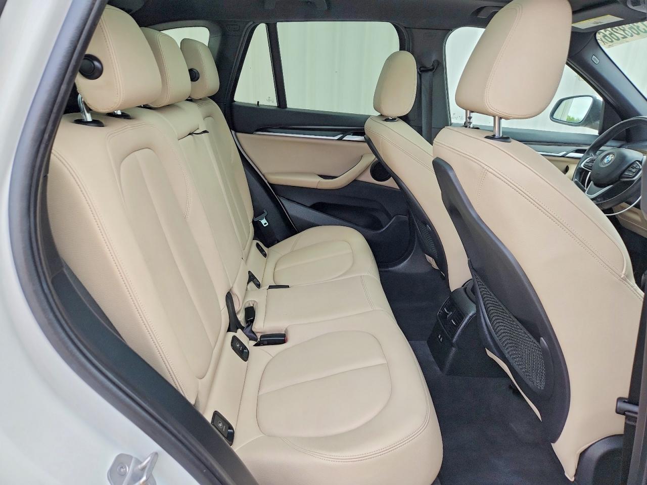 2020 BMW X1 VIN WBXJG7C01L5R93829 photo 11