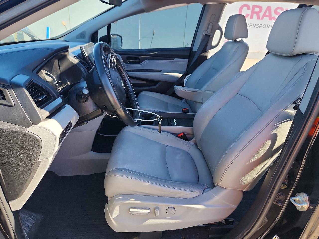 2018 Honda Odyssey VIN 5FNRL6H81JB028856 photo 7