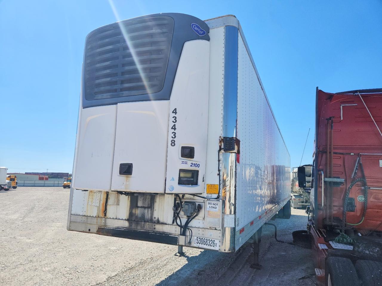 2010 UTILITY All models VIN 1UYVS2536AM935517 photo 2