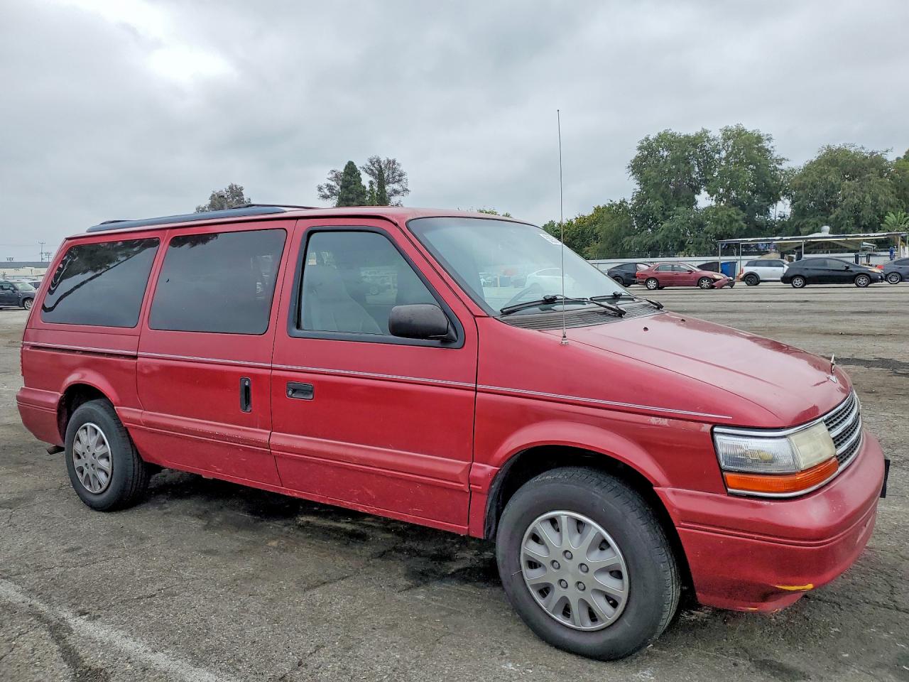 1995 Plymouth Minivan VIN 1P4GH44R7SX636265 photo 4