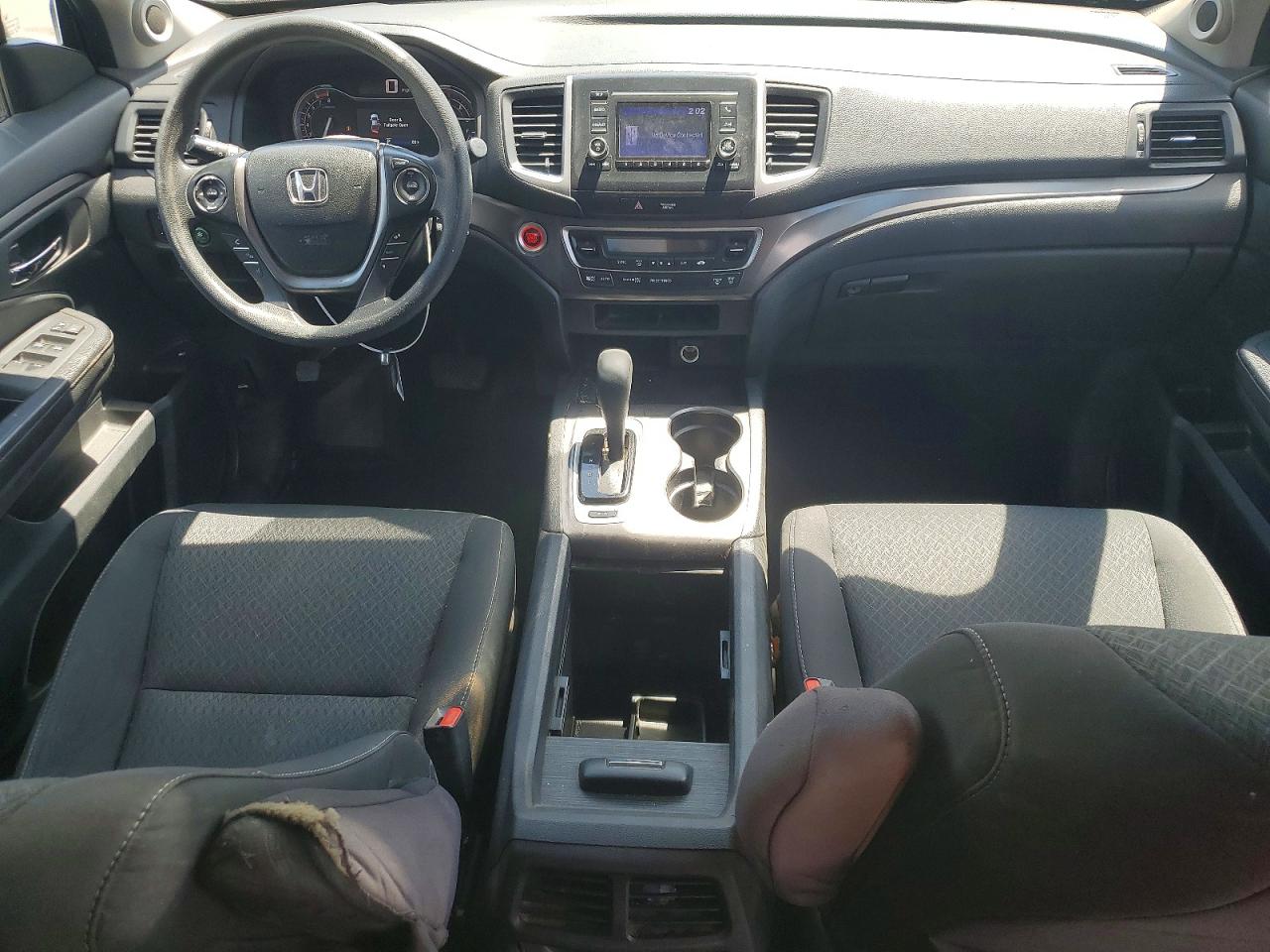 2018 Honda Ridgeline VIN 5FPYK2F1XJB000977 photo 8