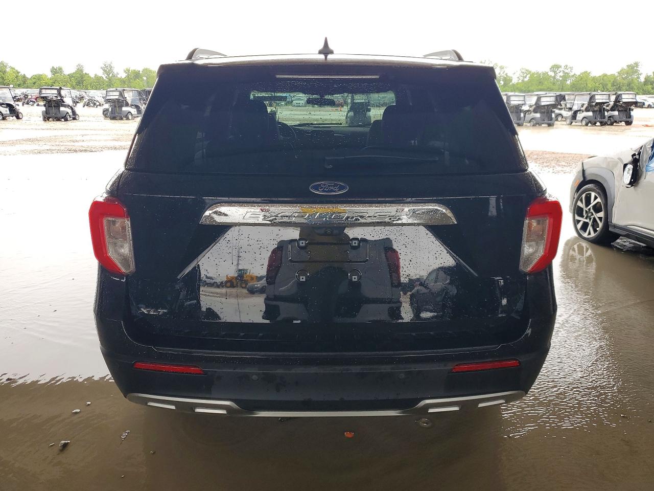2024 Ford Explorer VIN 1FMSK7DH7RGA87276 photo 6