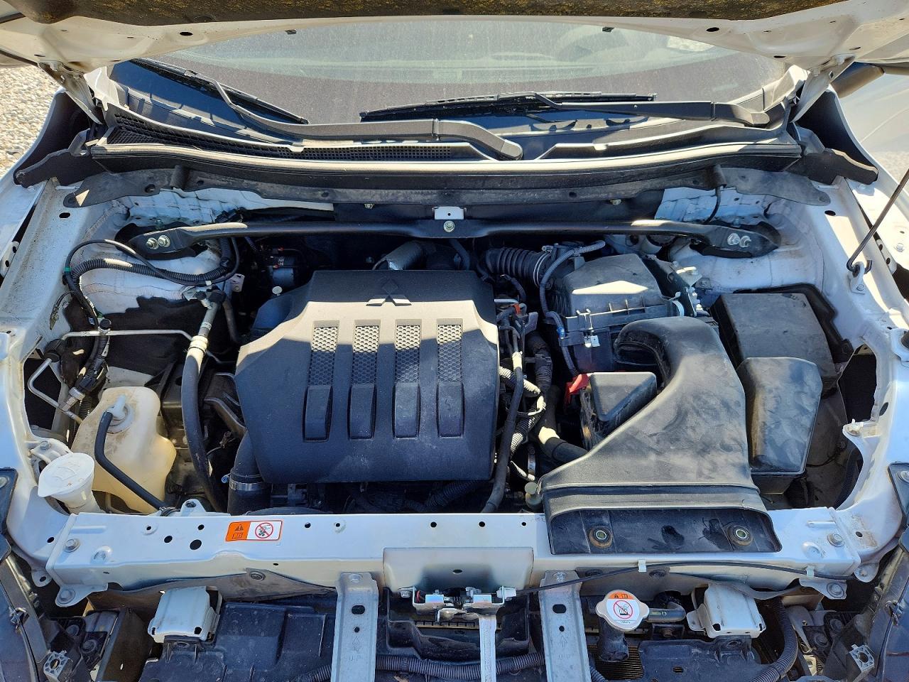 2023 Mitsubishi ECLIPSE VIN JA4ATWAA1PZ046443 photo 12