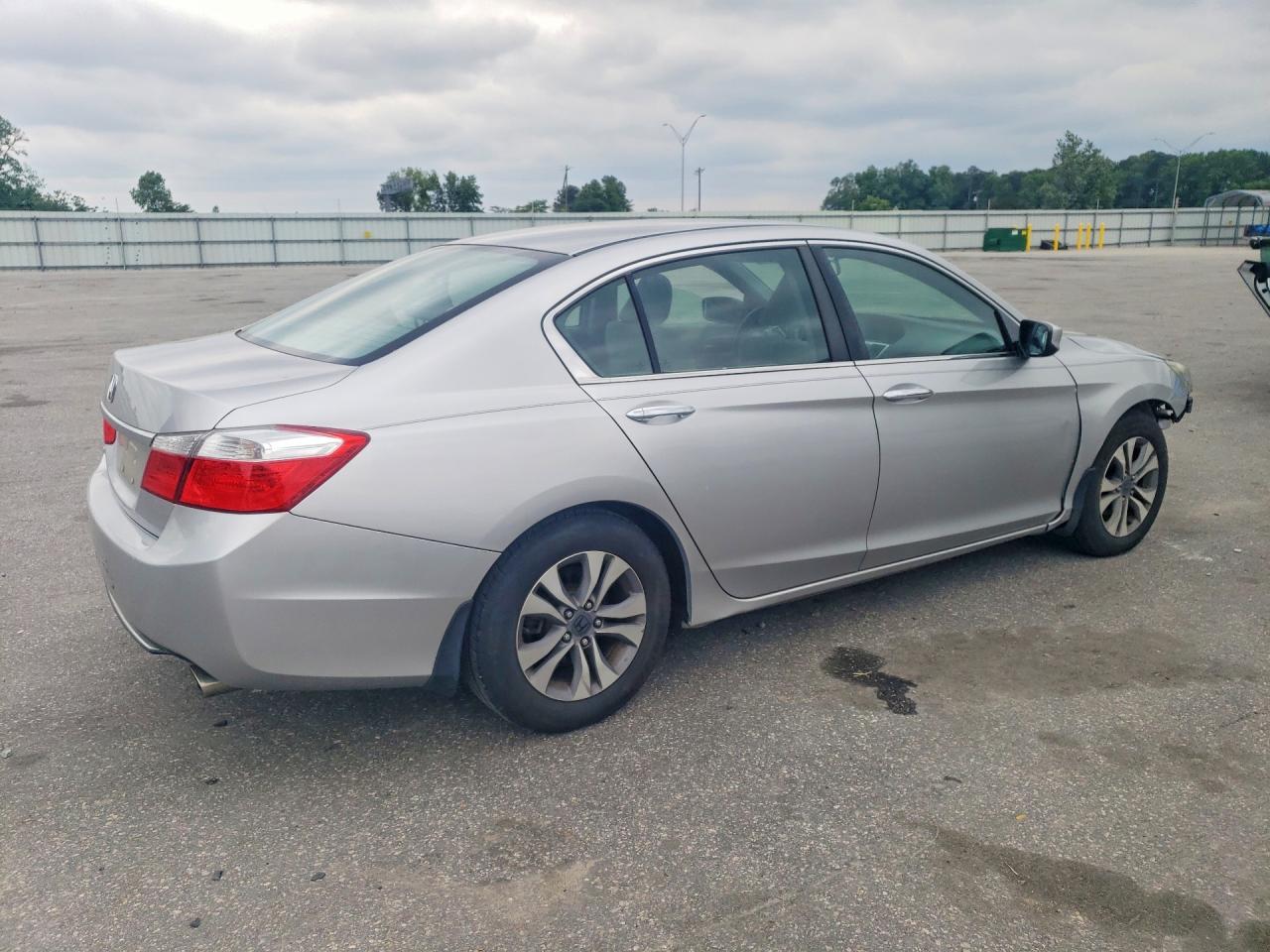 2014 Honda Accord VIN 1HGCR2F36EA239197 photo 3