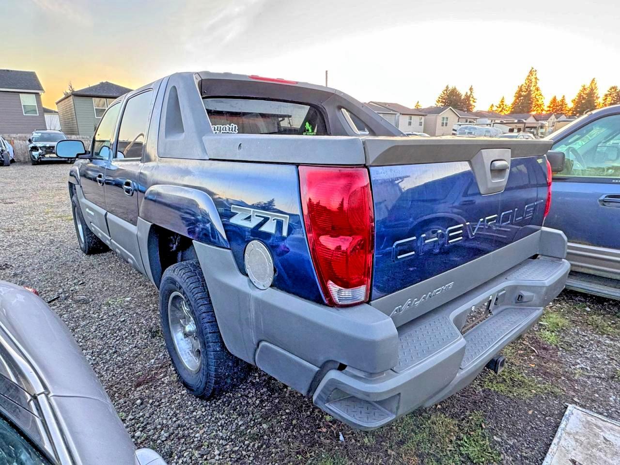 2002 Chevrolet Avalanche VIN 3GNEK13T32G137306 photo 3