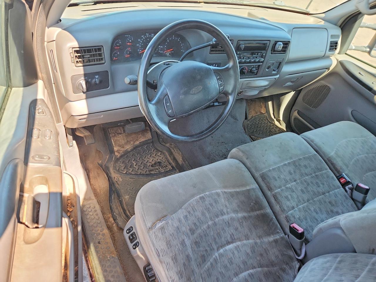 1999 Ford F250 VIN 1FTNX21S6XEF05633 photo 8