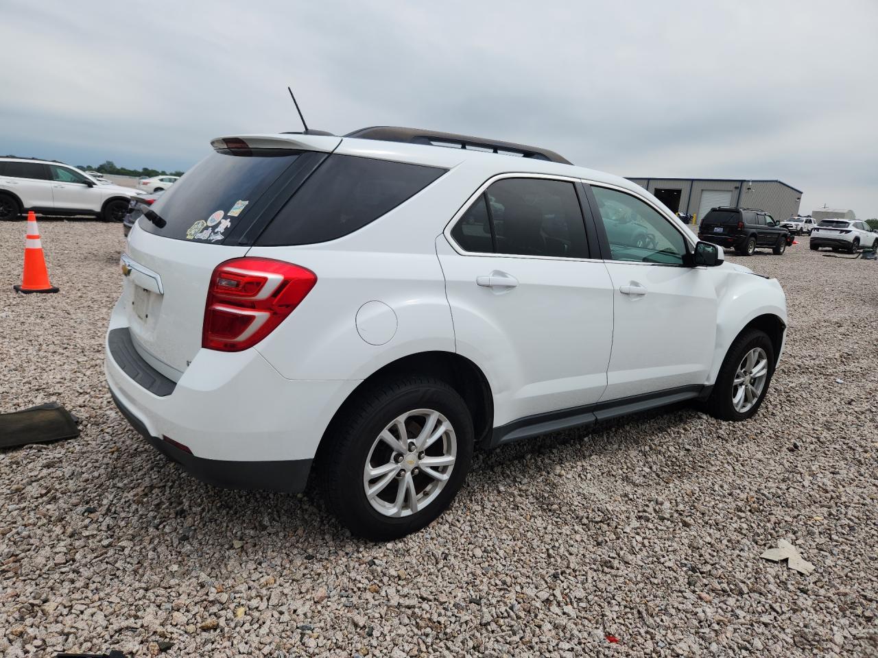 2017 Chevrolet Equinox VIN 2GNALCEK8H1509235 photo 3