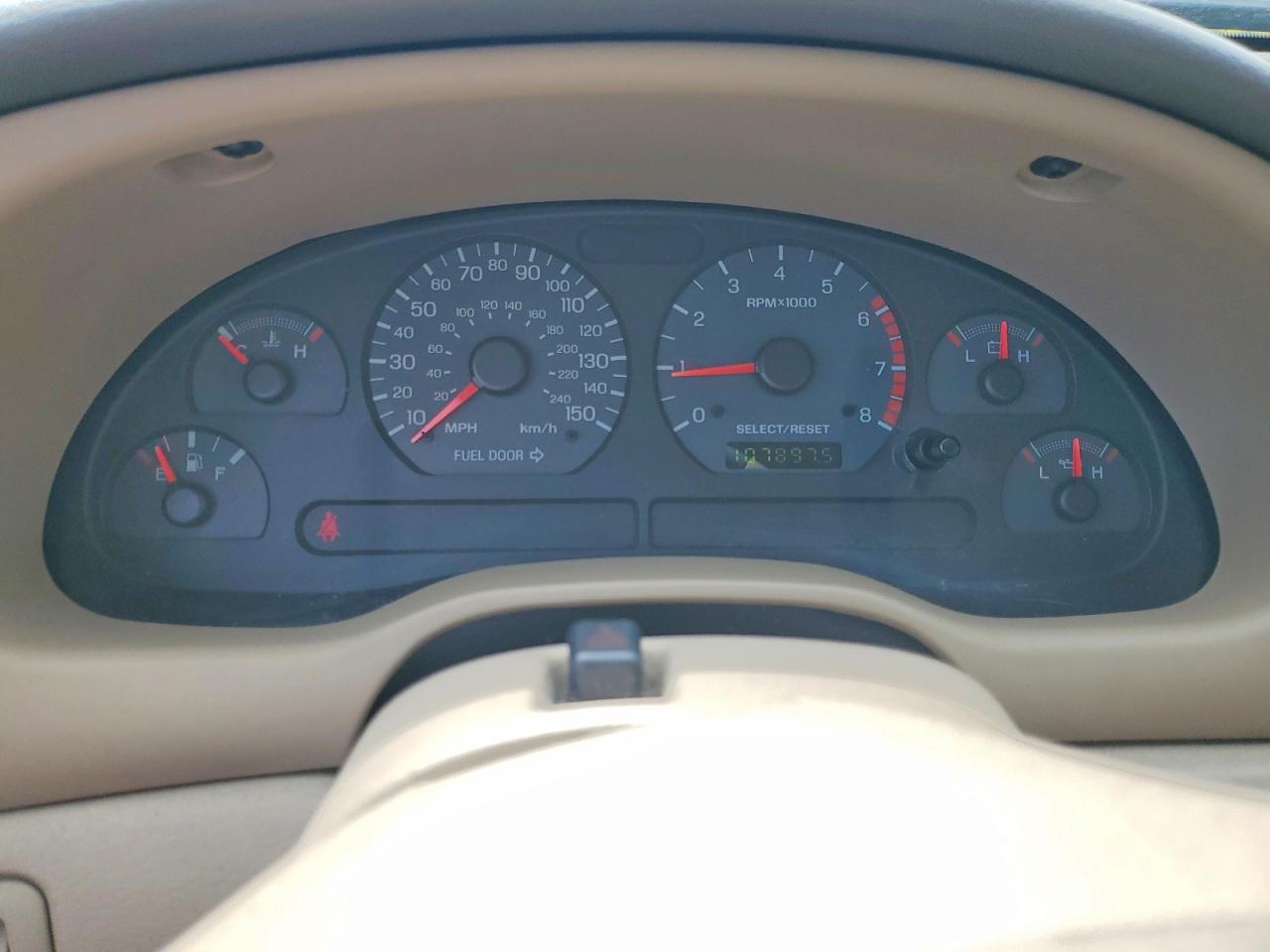 2004 Ford Mustang VIN 1FAFP42X74F128073 photo 9