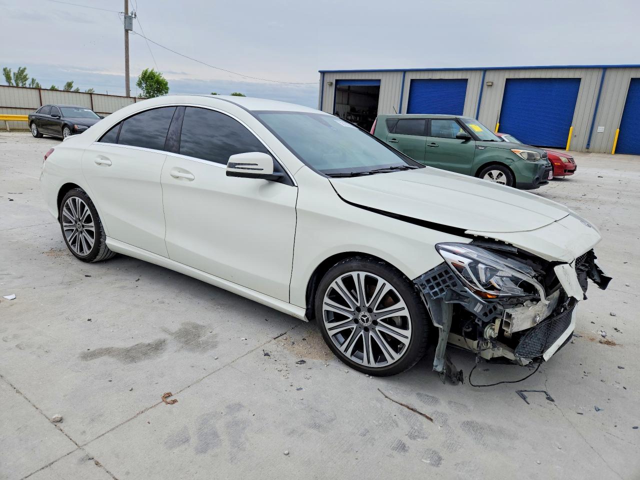 2018 MERCEDES-BENZ Cla-class VIN WDDSJ4EB5JN592836 photo 4