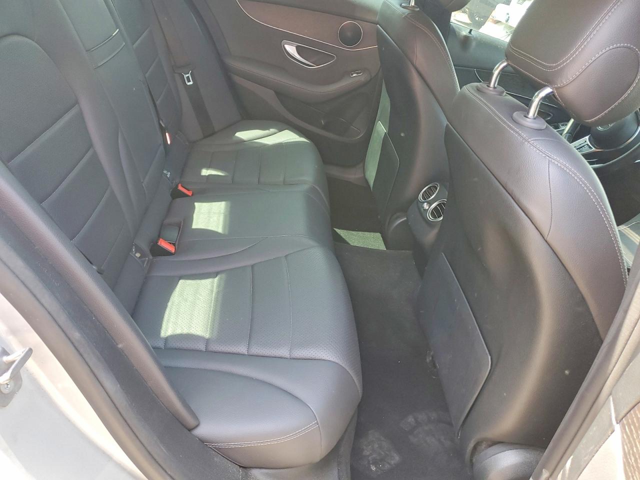 2020 Mercedes-Benz C class VIN WDDWF8DB1LR532057 photo 10
